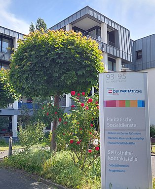 Eingang zur Selbsthilfe-Kontaktstelle Bonn, in der sich auch das Kontaktbüro Pflegeselbsthilfe befindet.
